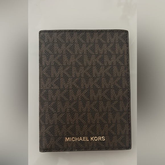 Michael Kors passeport/card holder - Picture 1 of 2